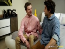 NextDoorBuddies Shy Twinks Primera porno con Jimmy Clay