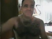 Papi peludo oso jerking off 140219