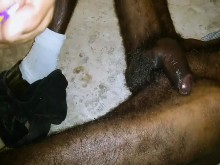 Peludo latino bigcock el abuelo folla en urinarios públicos