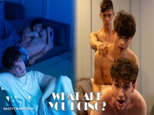 Nastytwinks - ¿Qué estás haciendo? Benvi y Zayne Bright se meten detrás de Jayden Tayler cuando se da cuenta y se une