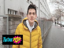 Twink Pop: Afuera está nevando y Kevin solo necesita un romance sexual para ser cálido y sentir amor