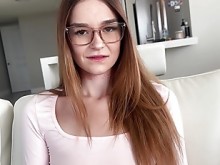 Enseñar a su hermanastra de 18 años sobre el sexo ~ della cate ~ fantasía del hogar ~ Scott Stark