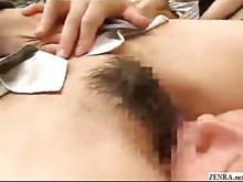 Los empleados japoneses sin bragas sin fondo juegan juegos sexuales