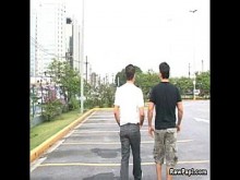 Escena a pelo de la piscina latina