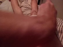 Mostrando mi culo y bulto en calzoncillos blancos