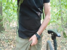 Terminar y Orinar en el Bosque ????