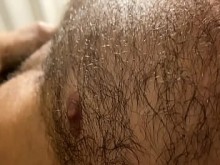 Papi musculoso, peludo y caliente, me cría crudo en el hotel y en las rocas, playa pública gay, adoración del cuerpo