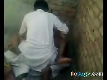 La criada del vecino pakistaní