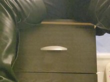 El papá motociclista batea y habla sucio.