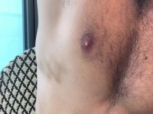 Adoración verbal posterior al gimnasio: polla y pelotas sudorosas