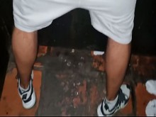 FOLLADA GAY A PELO EN EL GLORY HOLE