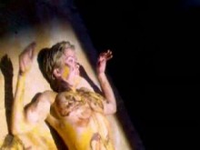 Christina Cox mejor que el chocolate