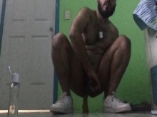 Jugando con mi consolador