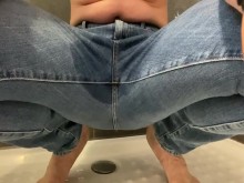 Metido en los jeans
