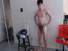 ¡Tanga sucia, sucia y cachonda para un desfile de moda desnudo!