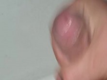 Semental frustrado sexualmente se masturba la polla