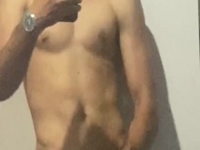 Me vuelvo loca mirándome al espejo.