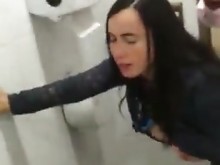 VIRAL WHATSAPP - Enfermera venezolana es follada y grabada por el director del hospital
